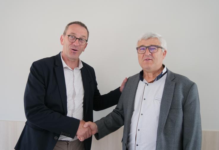 Alain Denieulle a remercié Bernard Bellanger pour ses 8 années à la présidence de la Safer Pays de la Loire.