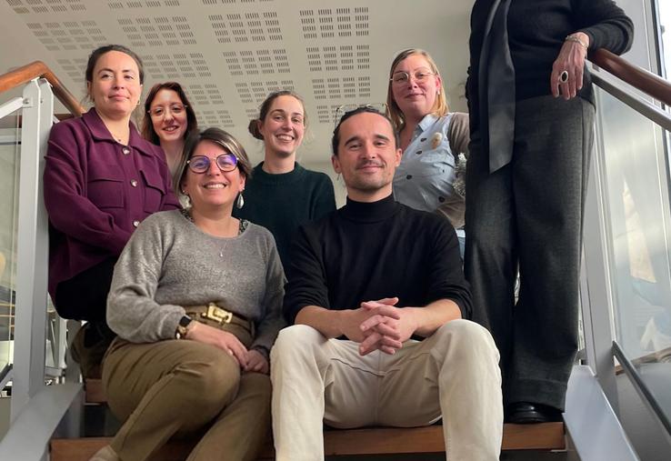 L'équipe d'AS JuriConseil, composée (de gauche à droite) de Lise Cadot, Caroline Gaudre, Séverine Mésange, Caroline Prouteau, Jérémy Leveau-Hercé, Sophie Lair et Frédérique Fontaine.